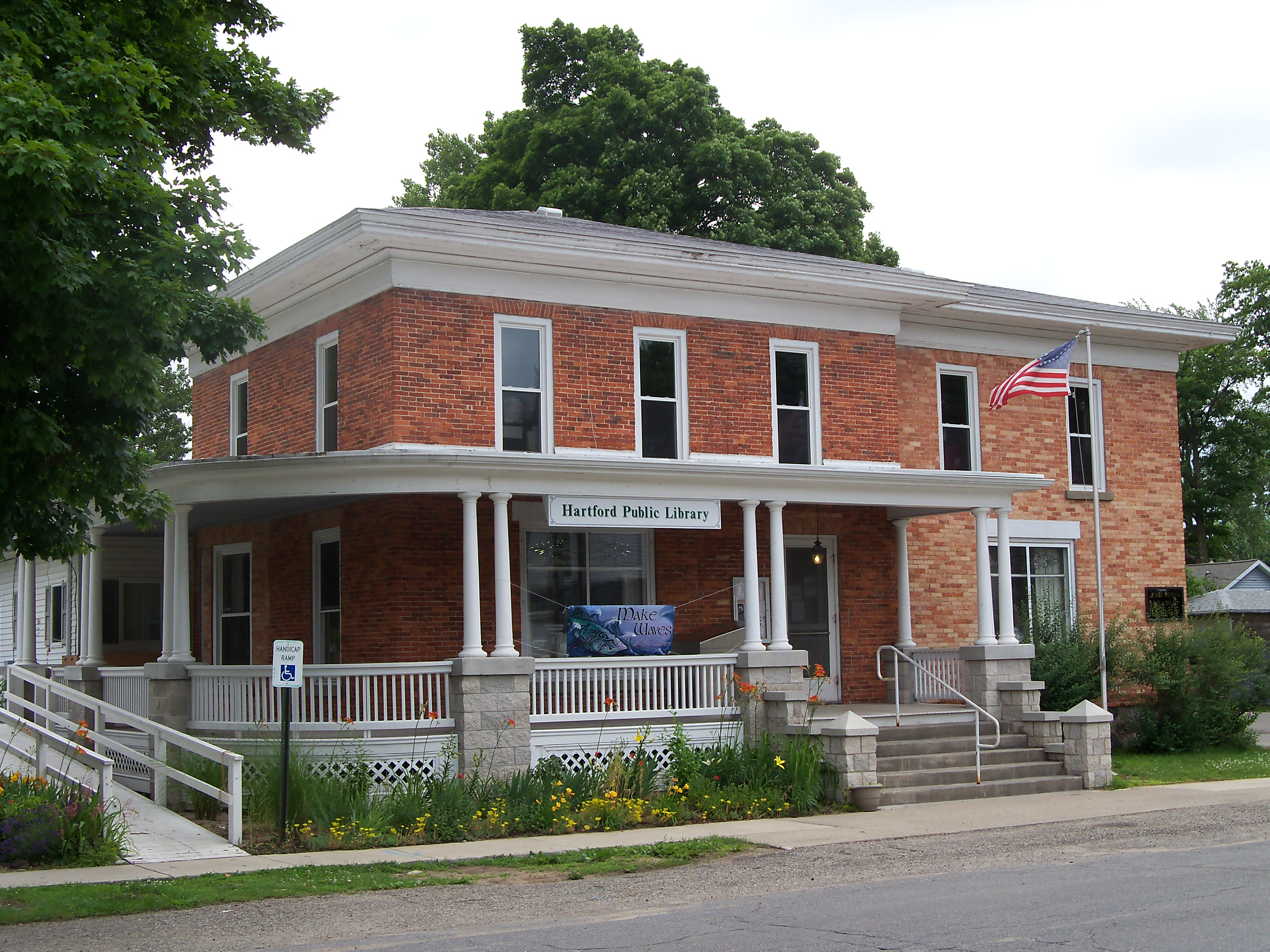 Hartford Public Library